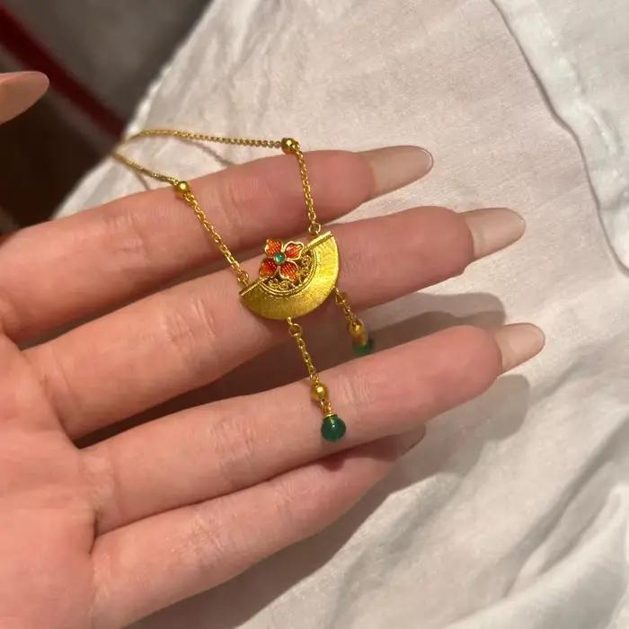 Collier en éventail brossé de style ethnique pour femmes, petite fleur, mode émail rose léger, luxe,
