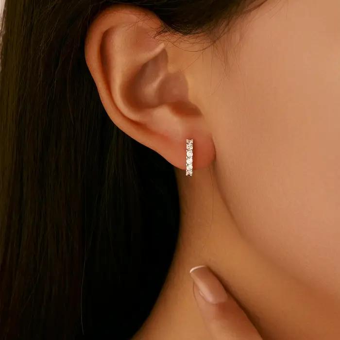 MODIAN D couleur Moissanite petites boucles d'oreilles en argent Sterling 925 creux scintillant bouc