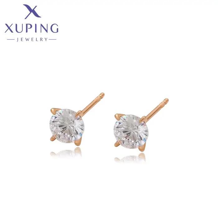 Xuping Jewelry Nouvelle Arrivée Boucles d'oreilles clous simples et élégantes couleur or pour femme 