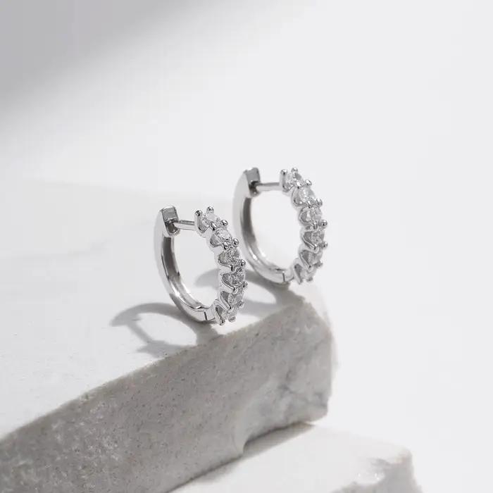 MODIAN D couleur Moissanite petites boucles d'oreilles en argent Sterling 925 creux scintillant bouc
