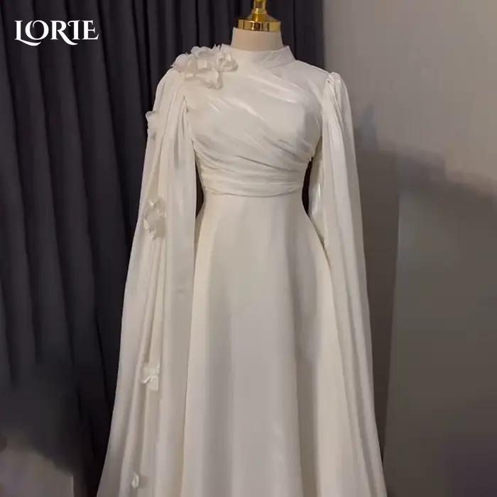 Robe de mariée musulmane LORIE à col montant, coupe trapèze, manches longues, corset, dos nu, person