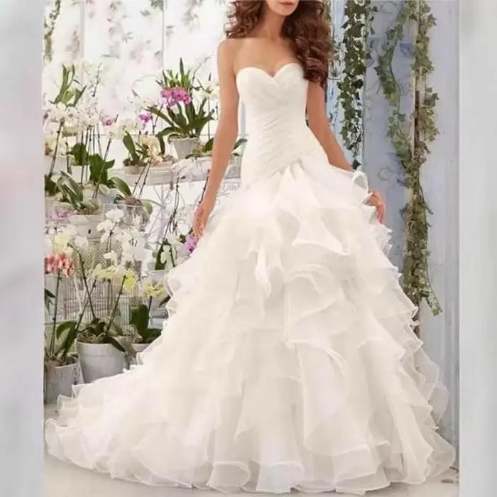Robes de mariée sirène personnalisées pour femmes, robes de mariée à col cœur et traîne courte, robe