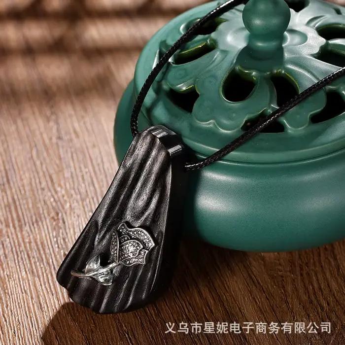 Collier pendentif ethnique en ébène, longue chaîne en laine Antique assortie avec tout, collier de p