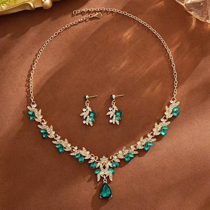Parure de bijoux étincelante Goutte d'eau florale pour femme : Collier