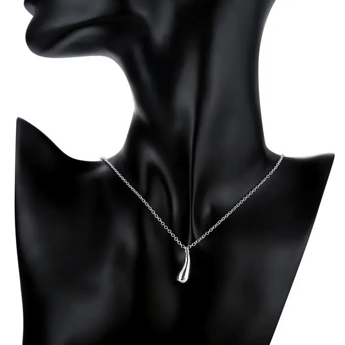 Joli ensemble de boucles d'oreilles en forme de goutte d'eau pour femmes