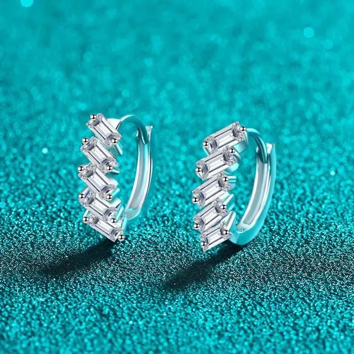 NeeTim – boucles d'oreilles créoles en Moissanite pour femmes, taille émeraude, bijoux de luxe de mariage, argent 925 avec boucle d'oreille plaquée or blanc