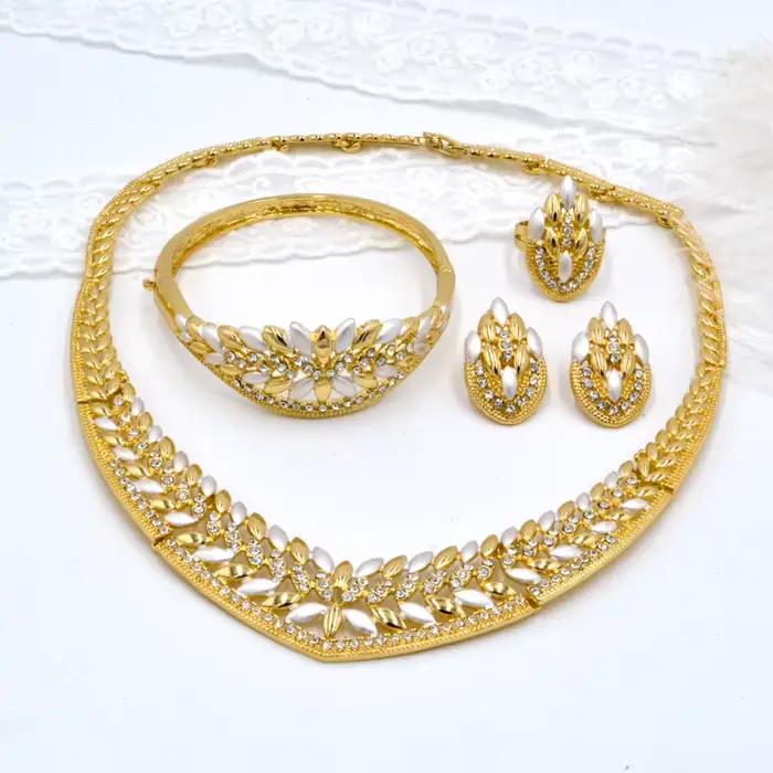 Ensemble de bijoux de luxe en forme de cuir chevelu plaqué or 18 carats