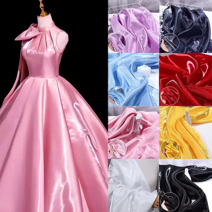 Tissu en Satin drapé liquide