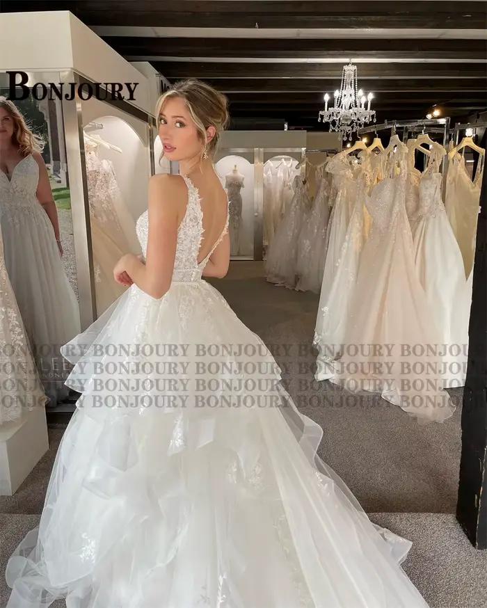 Robe de Mariée Moderne BONJOURY avec Appliques Personnalisées, Dos Nu, Col en V, Polyester Tulle Élégante pour Femmes Occasions Spéciales