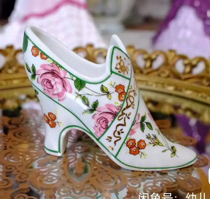 Boîte de rangement en résine Sanrio pour bijoux chapeaux chaussures et sacs organisateur présentoir élégant pour la maison occasions spéciales cadeau de mariage anniversaire