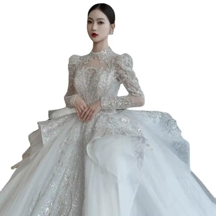 Robe de mariée Maria Novia en soie et dentelle avec train de balayage pour cérémonies de mariage et fiançailles occasions spéciales