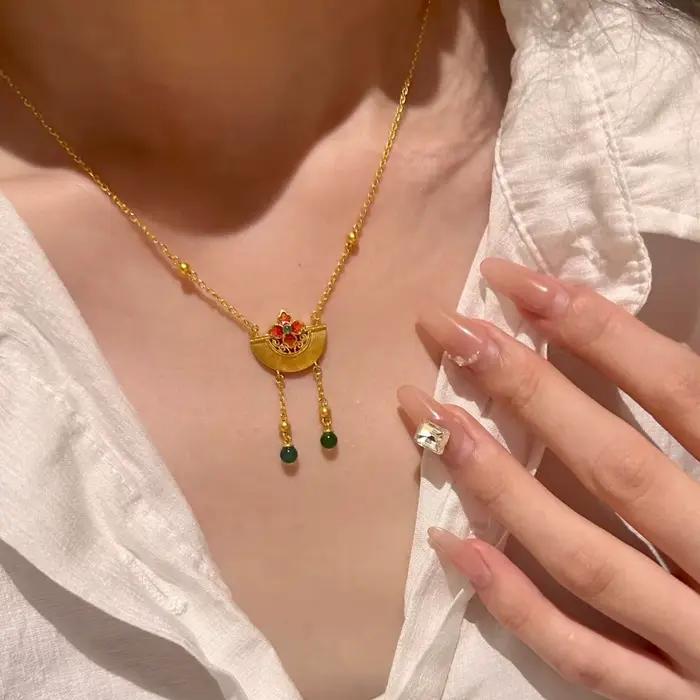 Collier en éventail brossé de style ethnique pour femmes