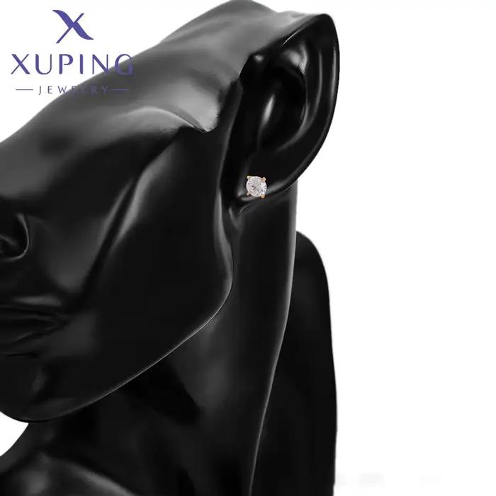 Boucles d'oreilles clous simples et élégantes couleur or pour femme occasions spéciales classiques zircone cubique rond style intemporel elegance女性耳环简洁优雅金色女士特殊场合经典立方氧化锆圆形风格永存