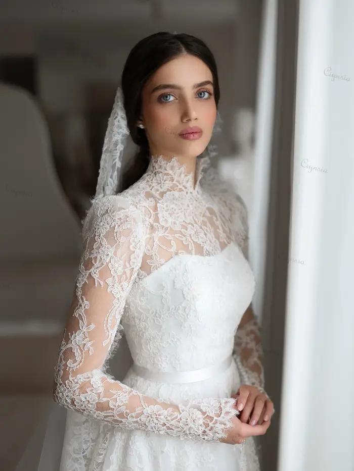 Robe de mariée élégante personnalisée en dentelle Ciynsia coupe trapèze col montant manches longues pour femmes occasions spéciales mariage grossesse