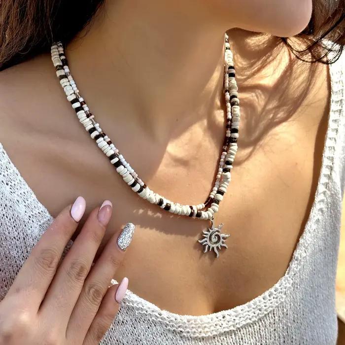 Collier Vintage Boho en perles de bois de noix de coco pour femmes, 2 pièces, pendentif soleil de Style ethnique, perles de riz, bijoux cadeaux de fête sur la plage