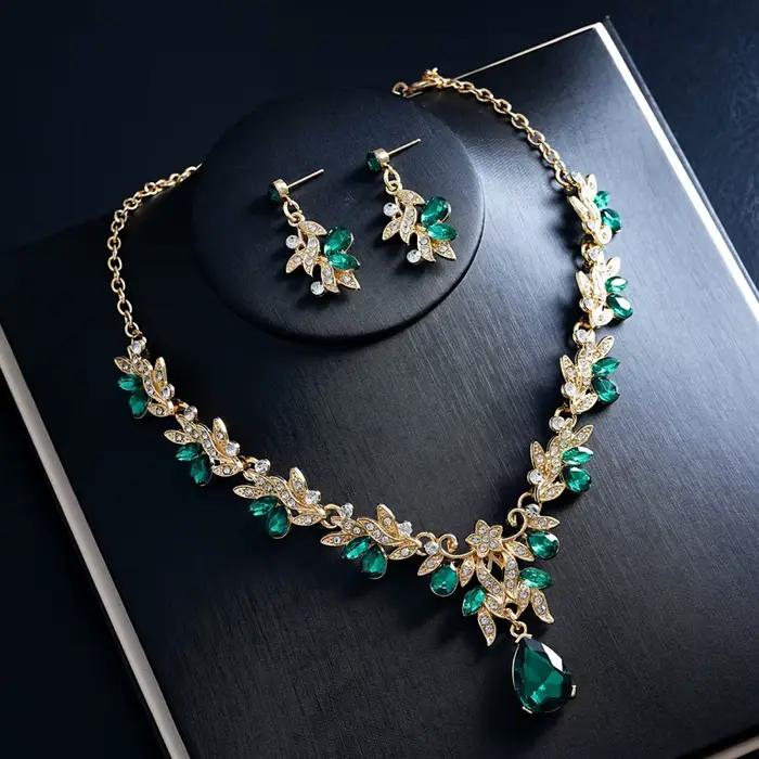 Parure de bijoux étincelante Goutte d'eau florale pour femme : Collier