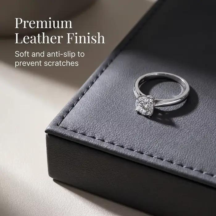Ensemble de présentoirs à bijoux en cuir PU, 4-en-1 : buste à colliers, support à boucles d'oreilles, coussin à bagues, support à bracelets pour boutique et coiffeuse