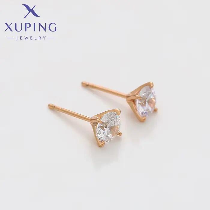 Boucles d'oreilles clous simples et élégantes couleur or pour femme occasions spéciales classiques zircone cubique rond style intemporel elegance女性耳环简洁优雅金色女士特殊场合经典立方氧化锆圆形风格永存