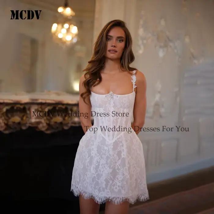 Robe de mariée 2026 à bretelles spaghetti