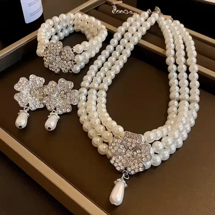 Parures de bijoux pour femmes