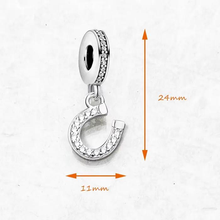 Pendentif en fer à cheval