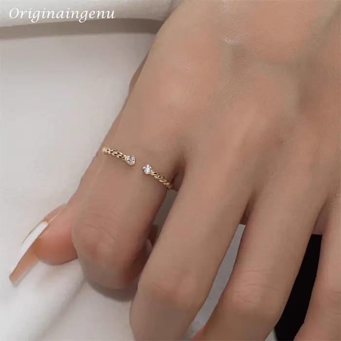 Bague Moissanite remplie d'or 14K