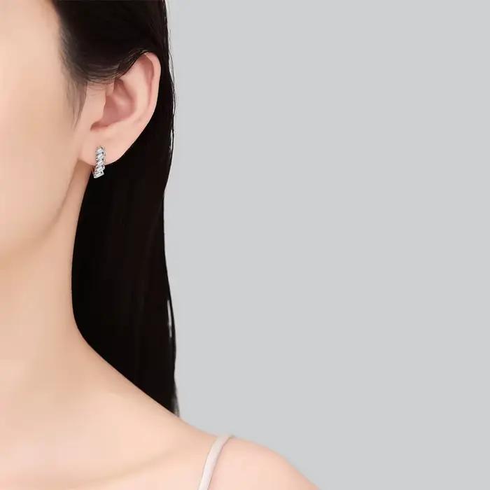 NeeTim – boucles d'oreilles créoles en Moissanite pour femmes, taille émeraude, bijoux de luxe de mariage, argent 925 avec boucle d'oreille plaquée or blanc