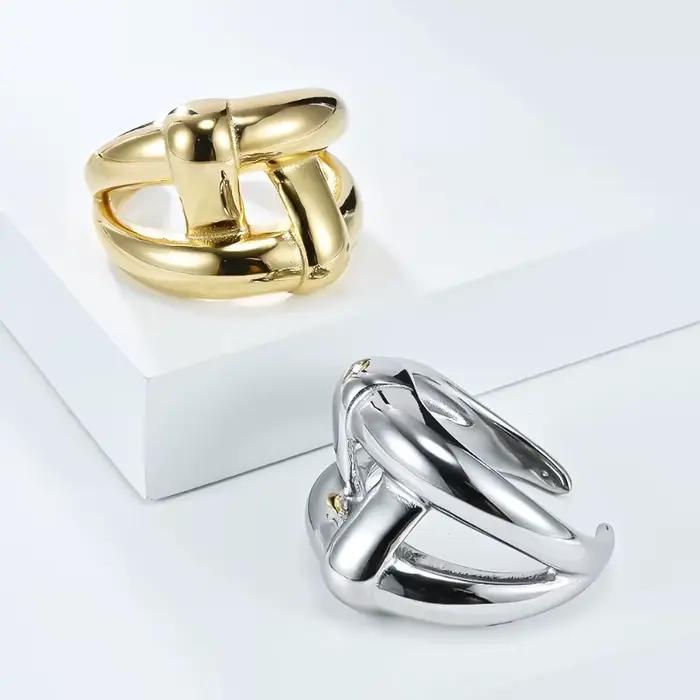 Bagues géométriques or lisse en acier inoxydable pour femmes, bijoux de prestige pour la carrière et les occasions spéciales