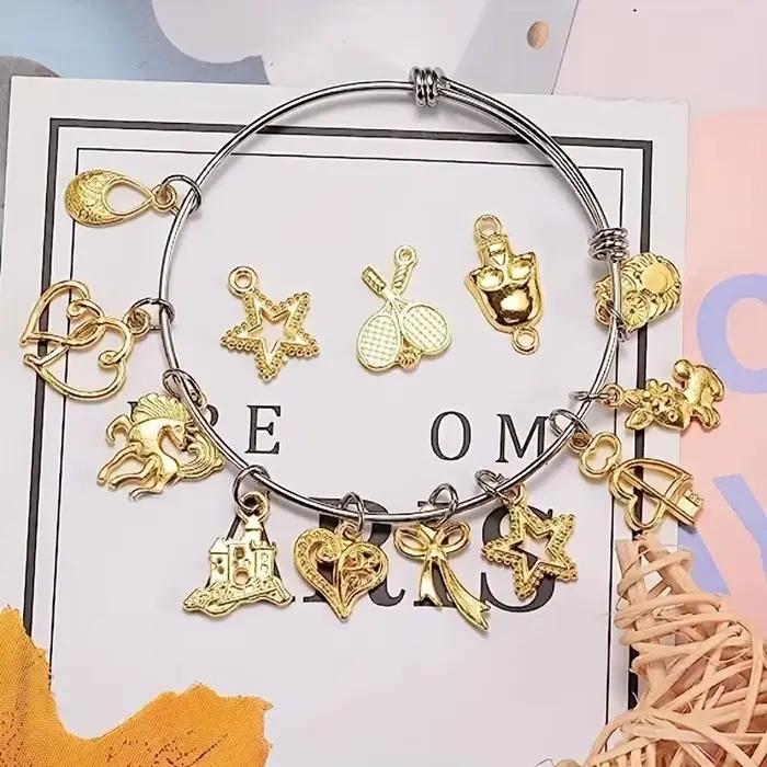 Bracelets réglables argentés avec breloques