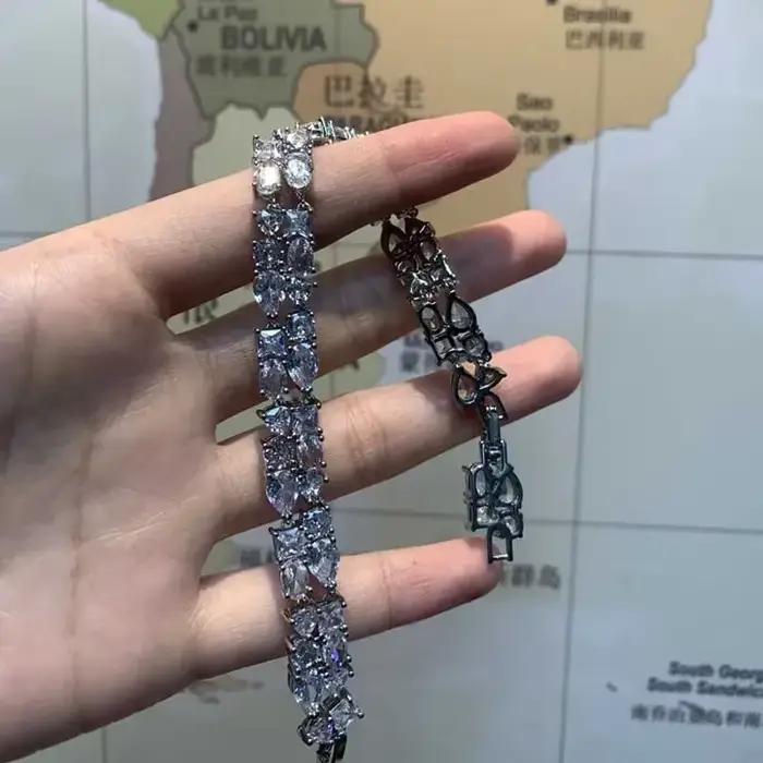 Ensemble de bijoux d'anniversaire fin de haute qualité, breloque en cristal géométrique blanc, colli