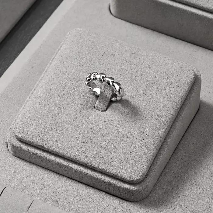 Présentoir à Bijoux en Microcuir de Luxe Oirlv pour Colliers, Bagues, Bracelets et Pendentifs Occasions Spéciales