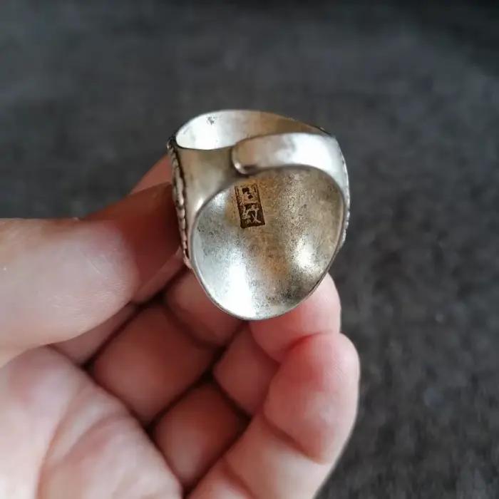 Bague statement cabochon bleu-vert style argent tibétain vintage avec cadre perlé tribal ovale bohème à offrir pour femme pour diverses occasions spéciales