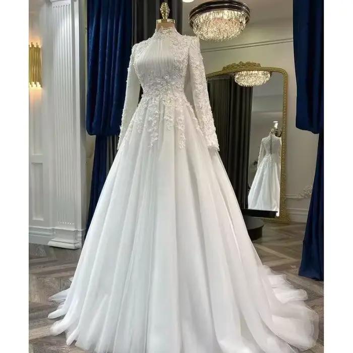 Robe de mariée à manches longues personnalisée