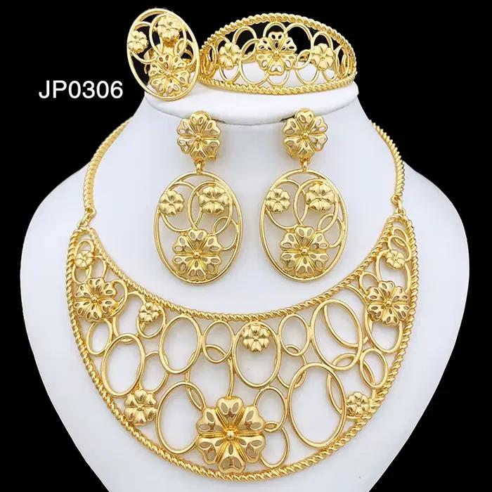 Ensemble de bijoux plaqués or pour femmes, collier et bracelet de mariage, bague et boucles d'oreilles élégantes pour occasions spéciales