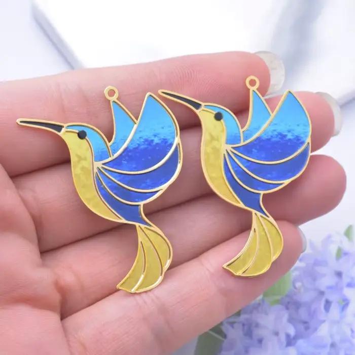 Bijoux d'Oreille en Forme d'Animaux Colorés Charms Romantiques et Mignons pour Femmes Occasions Spéciales Animaux Colorés Boucles d'Oreille