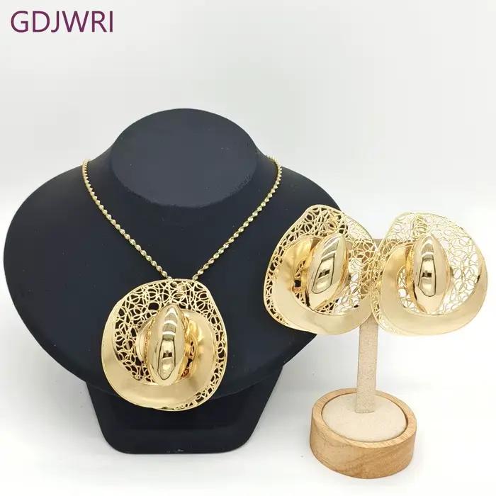 Ensemble de bijoux plaqué or 18 carats de Dubaï