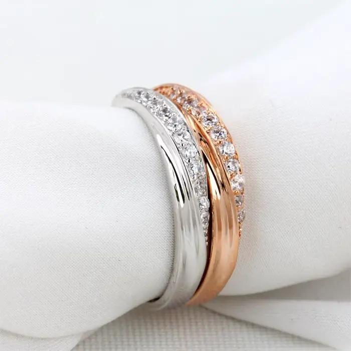 Bagues de fiançailles et de mariage pour femmes