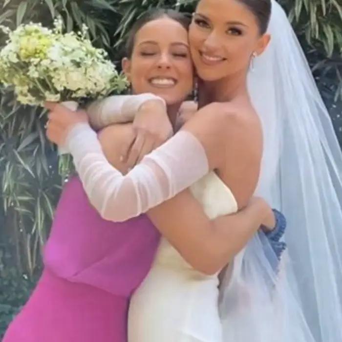 1 paire de manches de robe de mariée en dentelle