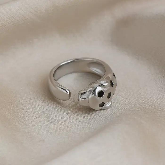 Bague Miia rétro en acier inoxydable avec tête de léopard