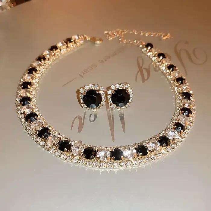 Collier et boucles d'oreilles tendance à la mode pour femmes, strass et motifs géométriques, ensemble de bijoux pour mariage, fiançailles et fêtes
