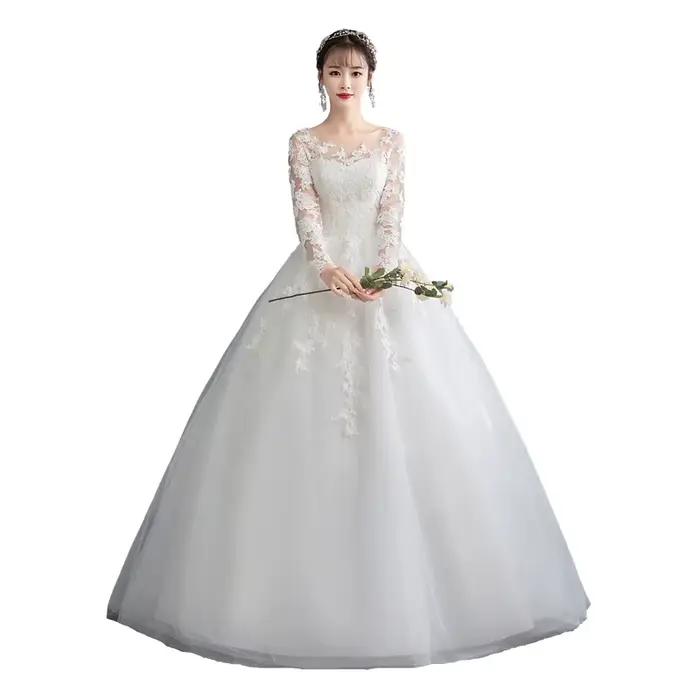 Robe de mariée à lacets brodée