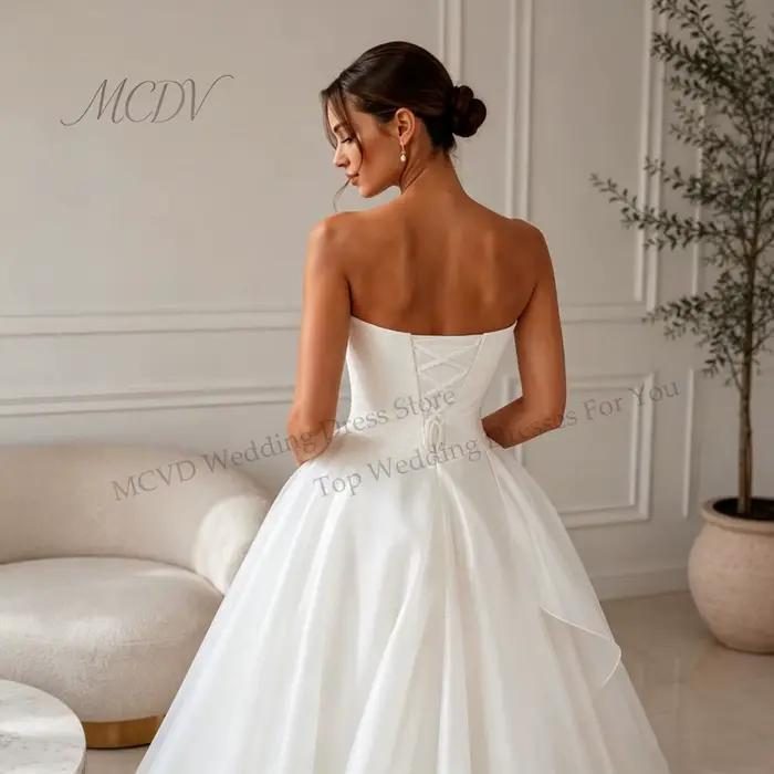 Robe de mariée midi simple 2026 en organza