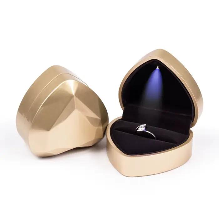 Boîte de rangement Portable en forme de cœur pour bagues de mariage