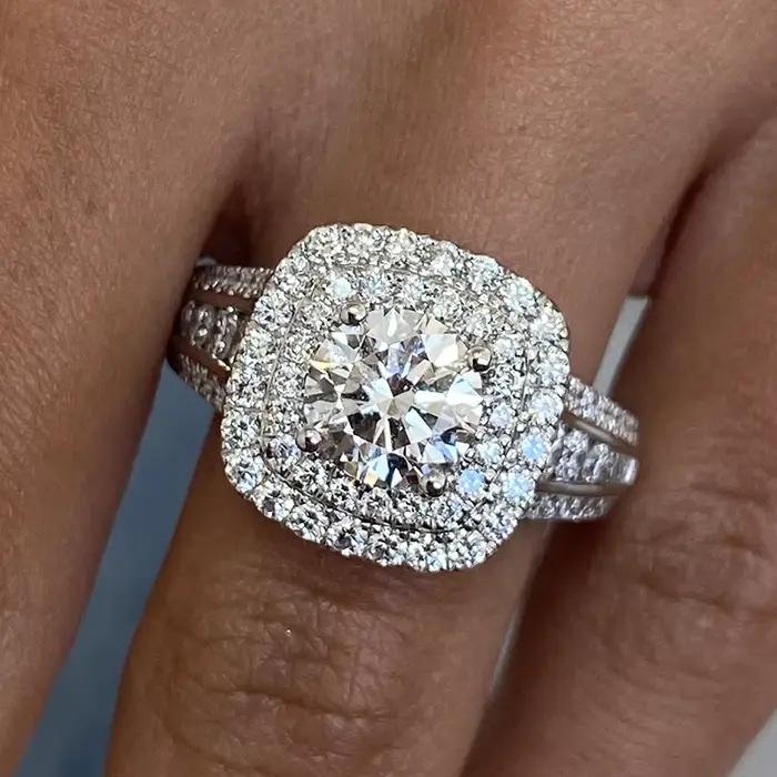 Bague de fiançailles en diamant cultivé en laboratoire