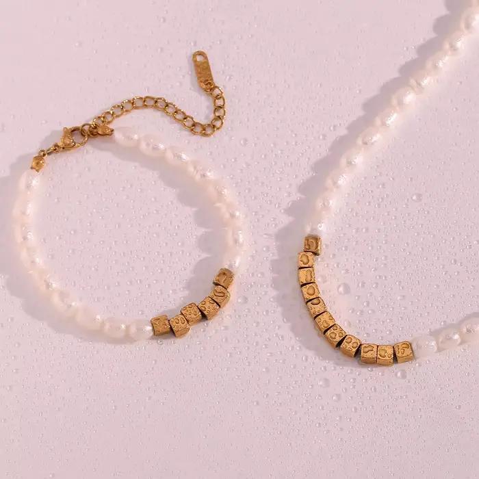 Ensemble de bijoux en perles d'eau douce et acier inoxydable doré pour femmes, collier et bracelet élégants à offrir pour occasions spéciales