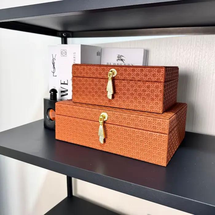Grande boîte à bijoux en cuir