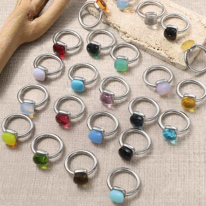 Bague Nude en Cristal Coloré pour Femme Plaquée Or 18 Carats Acier Inoxydable Pierres Carrées Couleur Bonbon Bagues Statement Bijoux Cadeau Occasions Spéciales