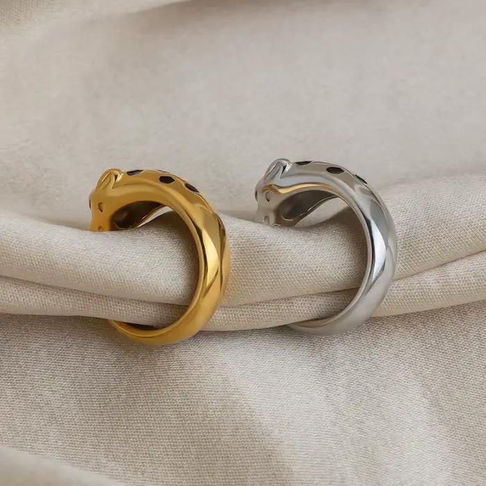 Bague Miia rétro en acier inoxydable avec tête de léopard