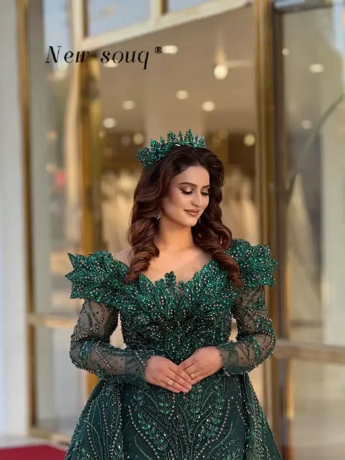 Robes de soirée formelles de Dubaï en deux pièces personnalisées pour femmes musulmanes, avec cristaux de luxe vert émeraude et perles, pour mariages et fêtes