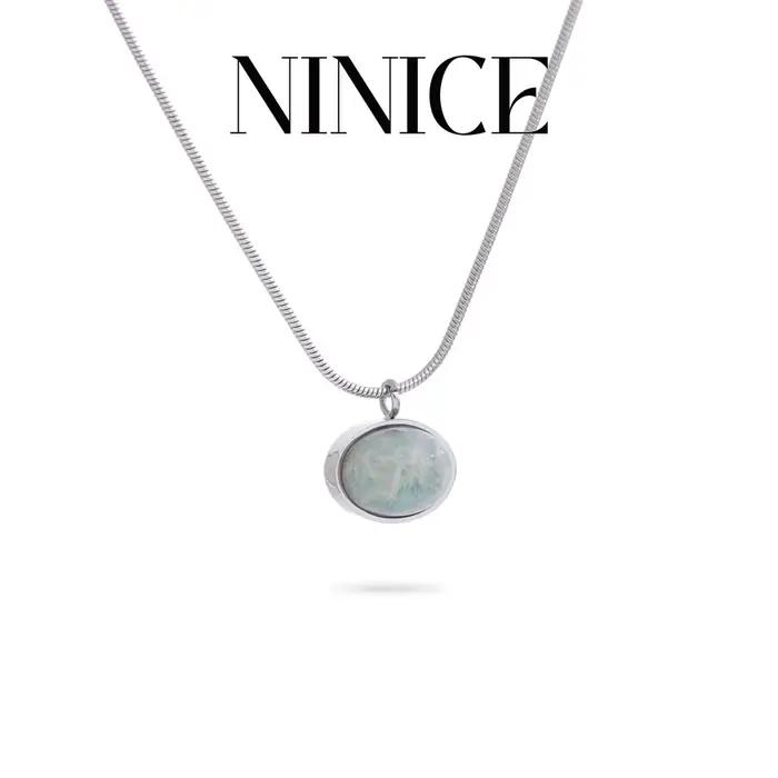 Collier avec pendentif ovale en pierre d'amazonite naturelle